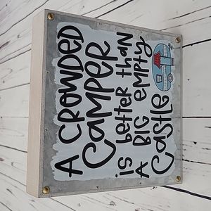 Wood table decor